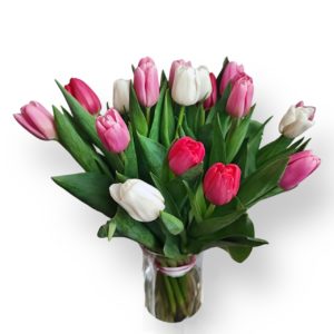 Biało różowy bukiet tulipanów z dostawą w Krakowie - Kwiaciarnia KWIATOSTACJA Kraków